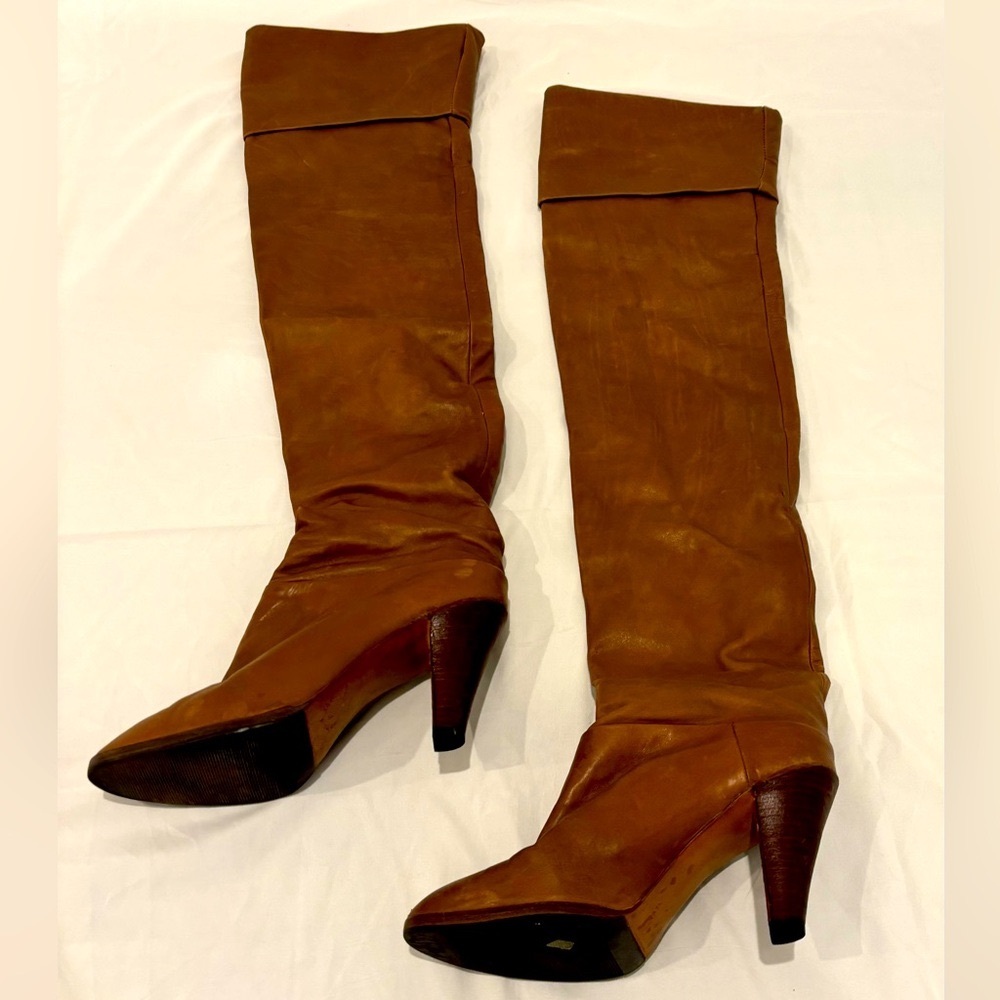 Luggage color leather over the knee boots by Guido Pasquali